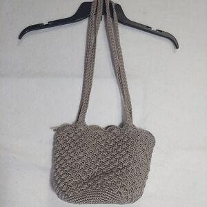 Chateau crochet handbag